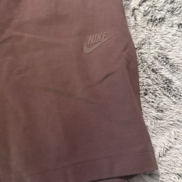 Nike - tech shorts - Picture 2 of 6